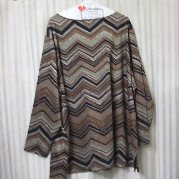 SUSAN GRAVER WEEKEND LONG TUNIC - Picture 2 of 5